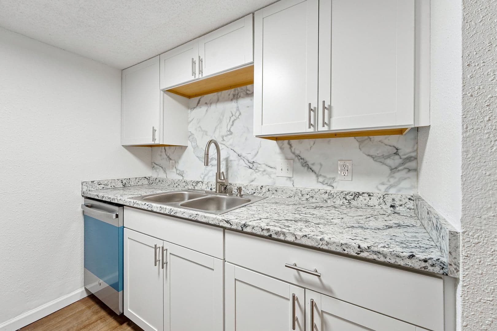 Bethany Apartment: 1900 N Rockwell Ave