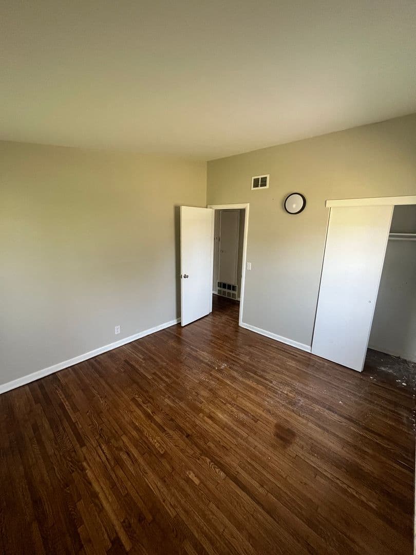 Tulsa House: 267 E 54th St N