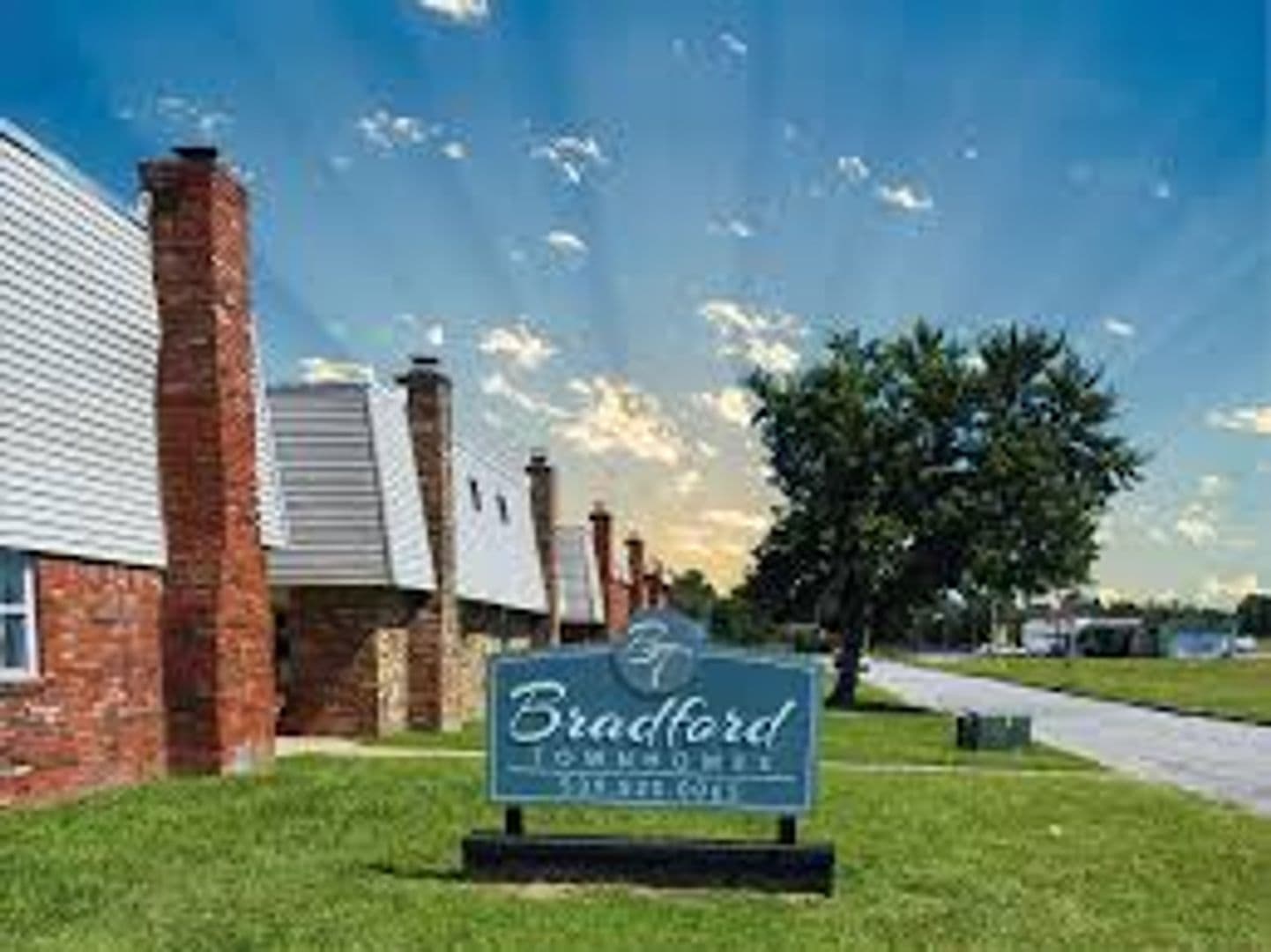 Tulsa Apartment: 2140-2192 S. 109th E. Ave