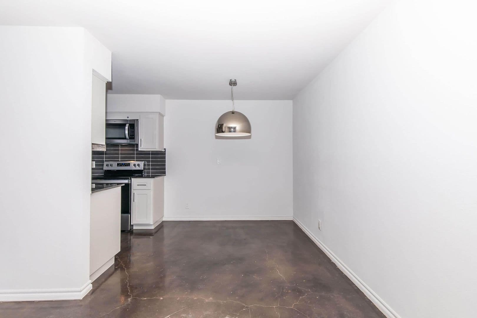 Tulsa Apartment: 5020 S 67th East Ave