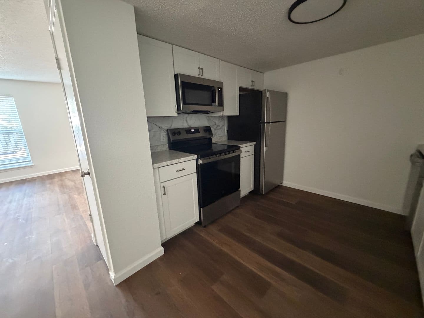 Bethany Apartment: 1900 N Rockwell Ave