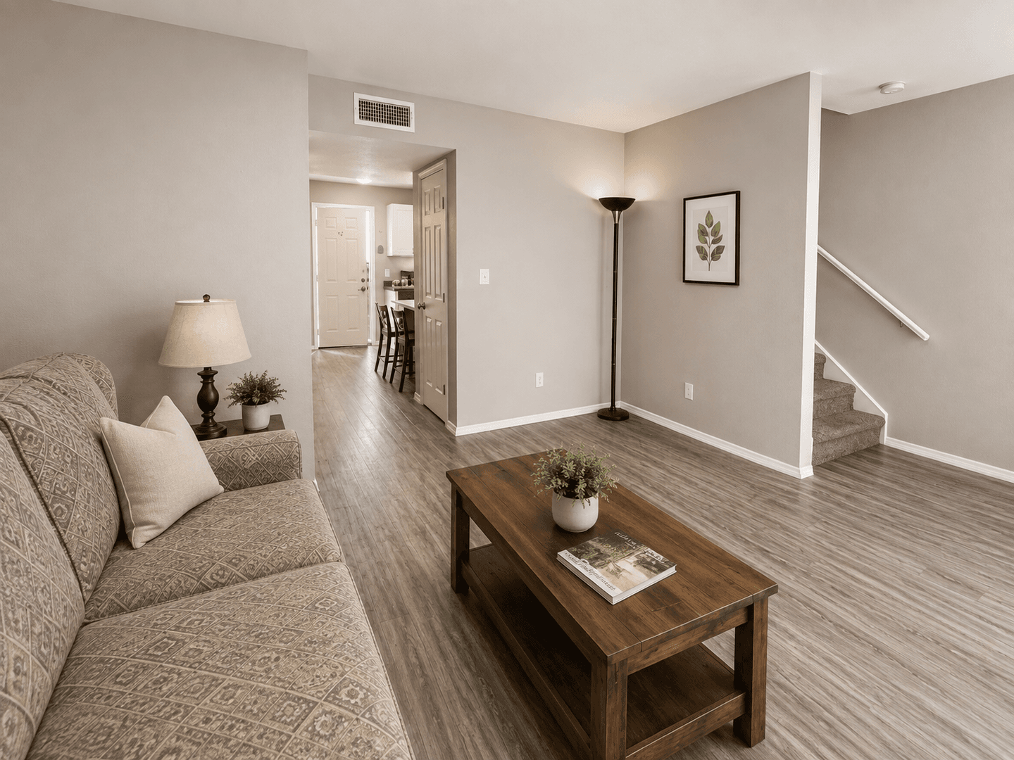 Mannford Apartment: 256 Hinton Blvd #1-A