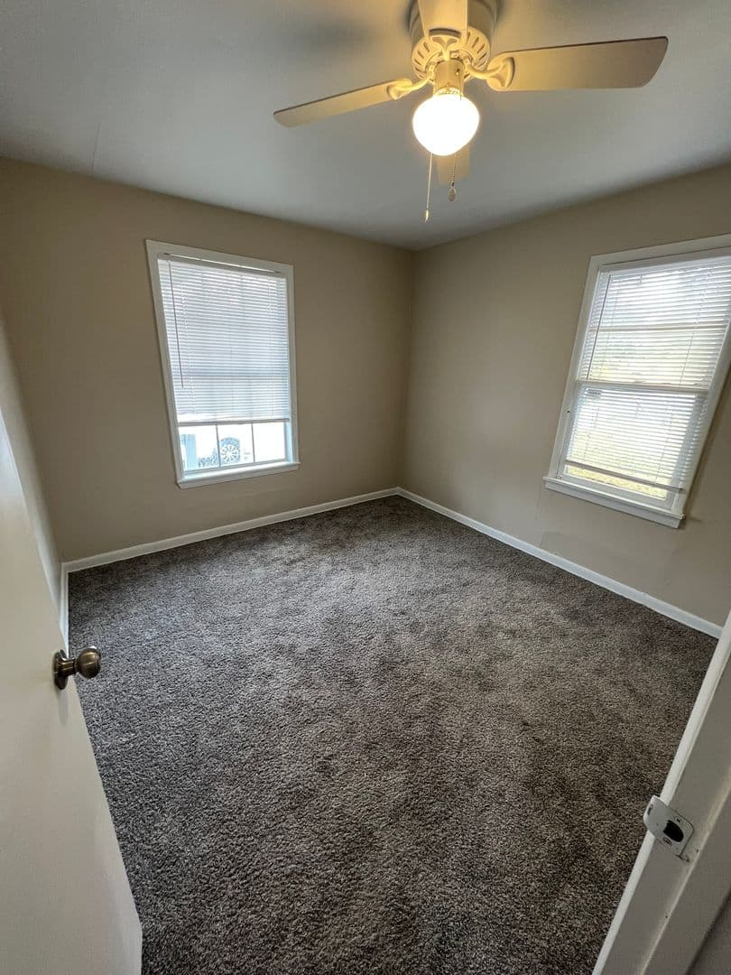 Jenks House: 215 N birch st