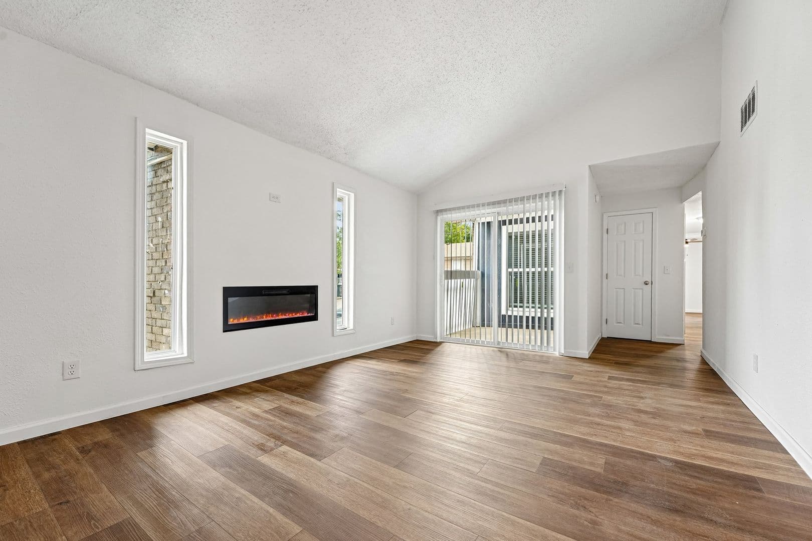Bethany Apartment: 1900 N Rockwell Ave