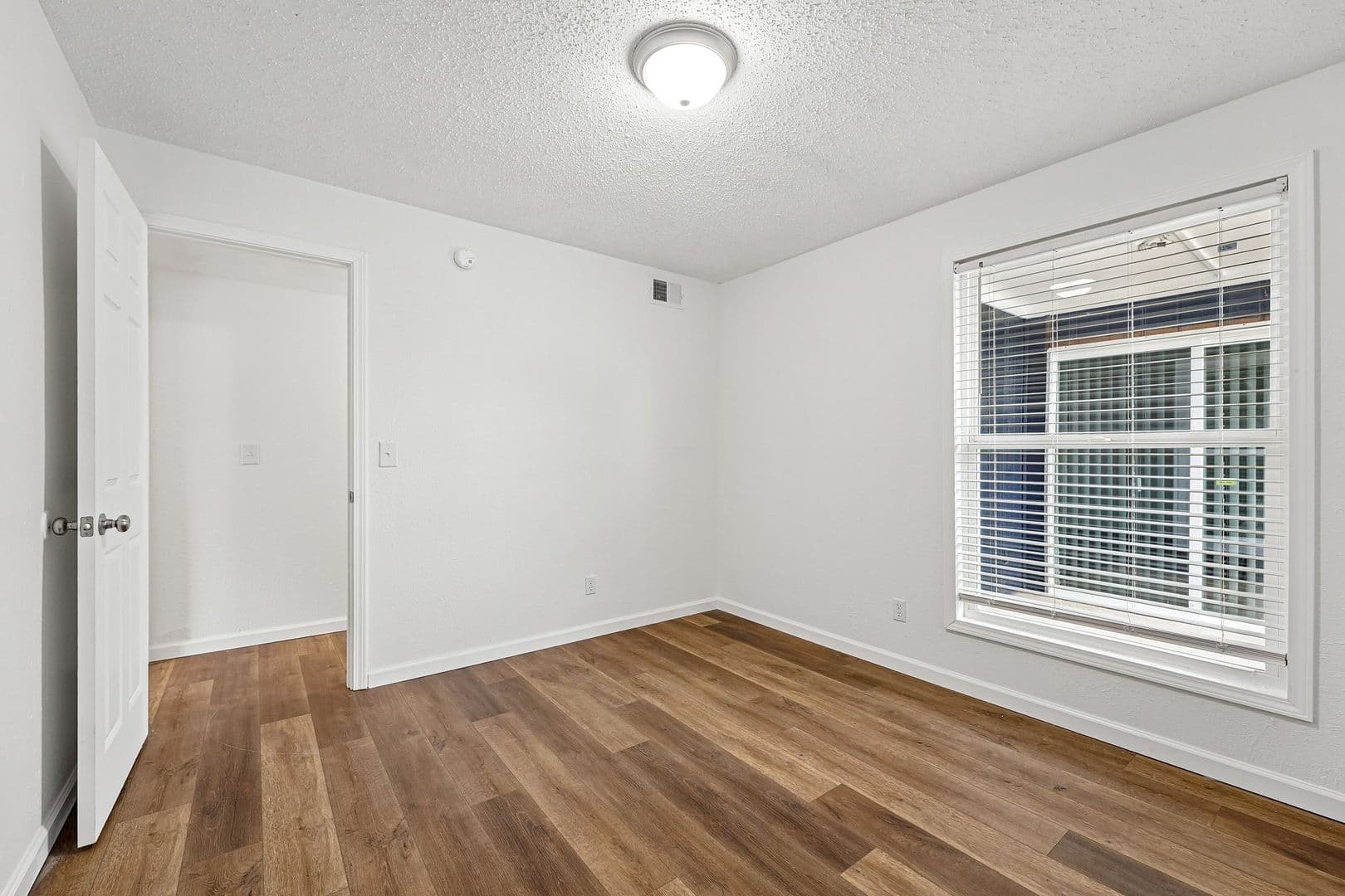 Bethany Apartment: 1900 N Rockwell Ave