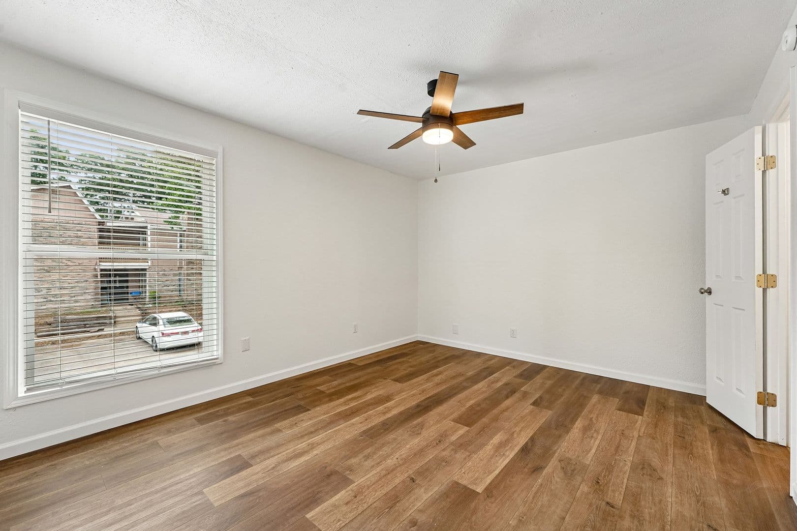 Bethany Apartment: 1900 N Rockwell Ave