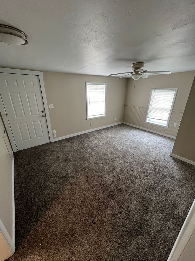 Jenks House: 215 N birch st