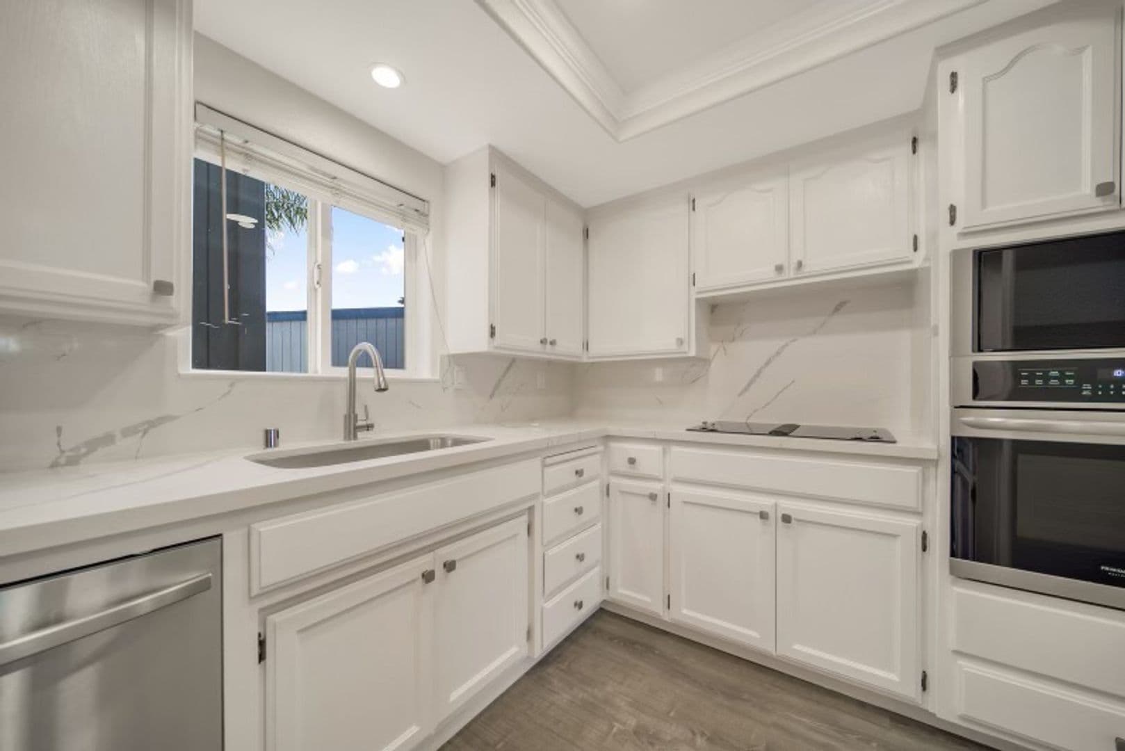 Discovery Bay Townhome: 905 Lido Circle