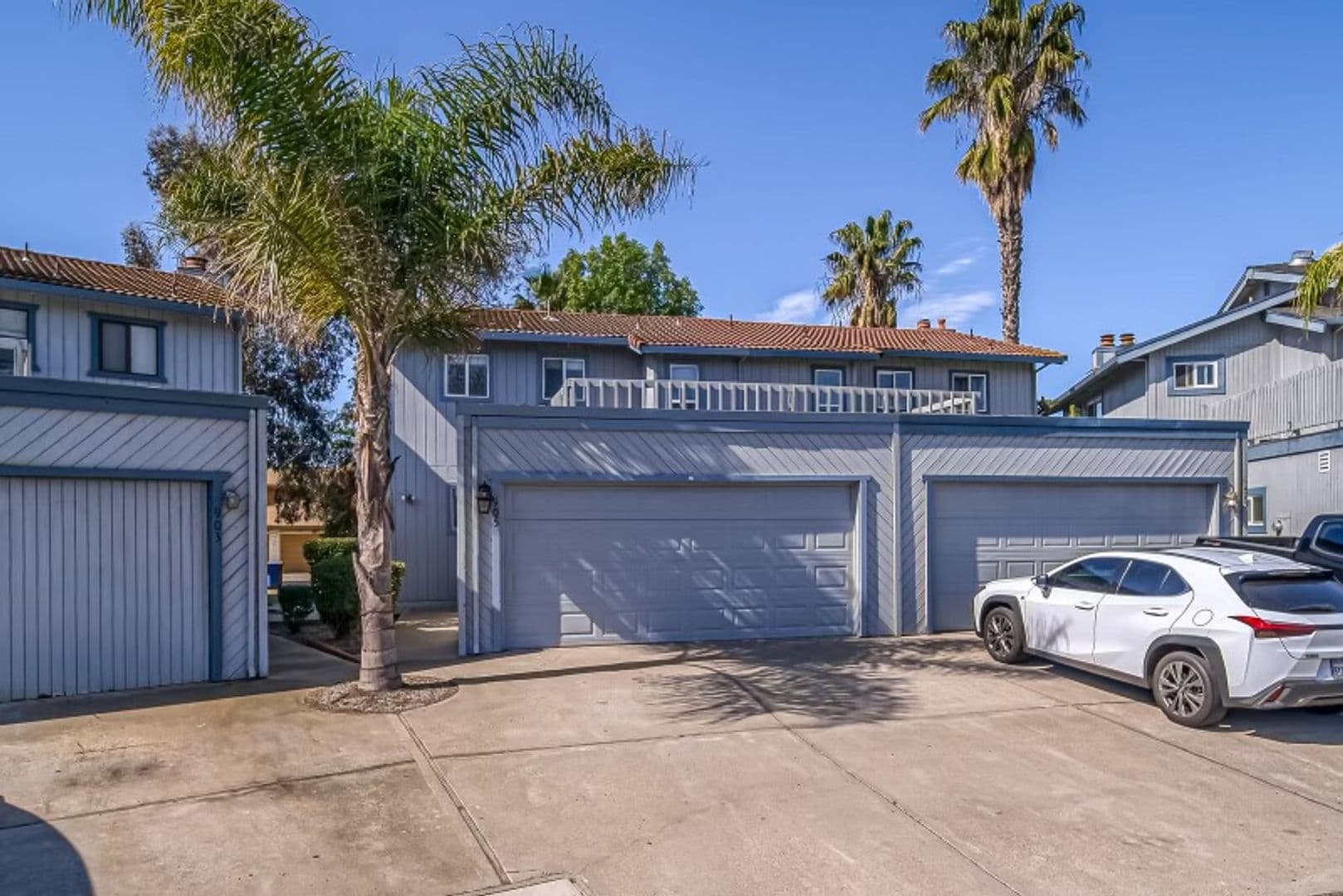Discovery Bay Townhome: 905 Lido Circle