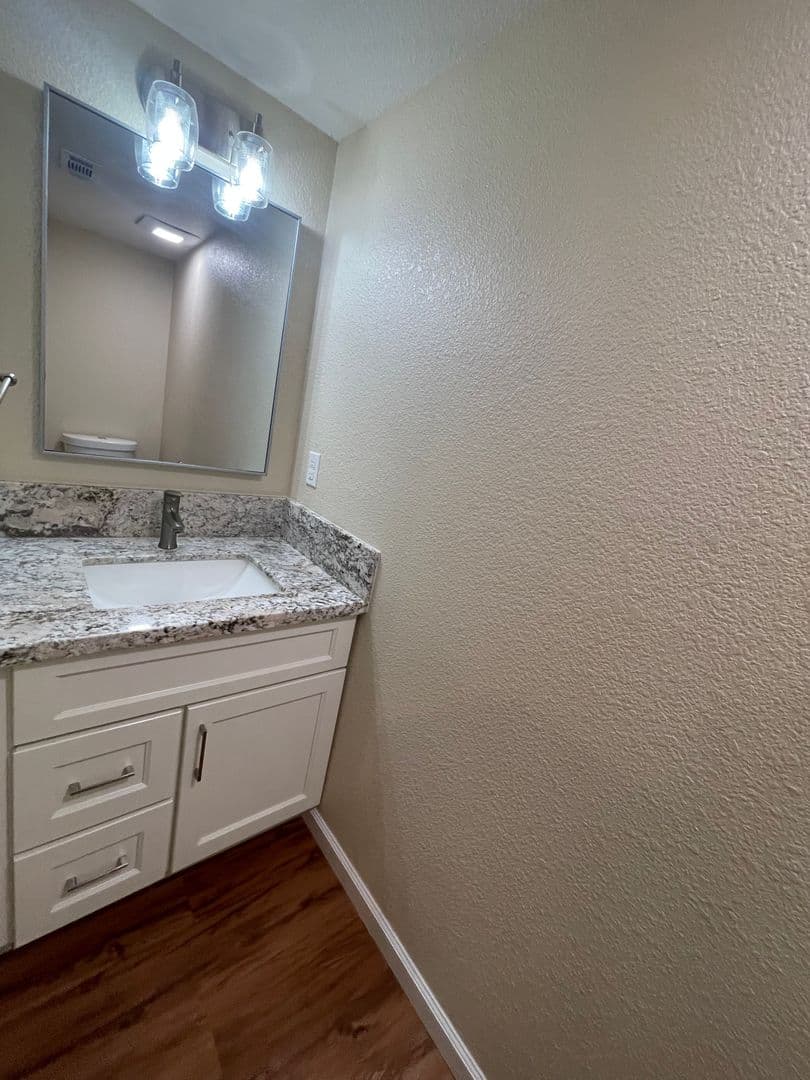 Antioch Condo: 2603 Carlton Lane