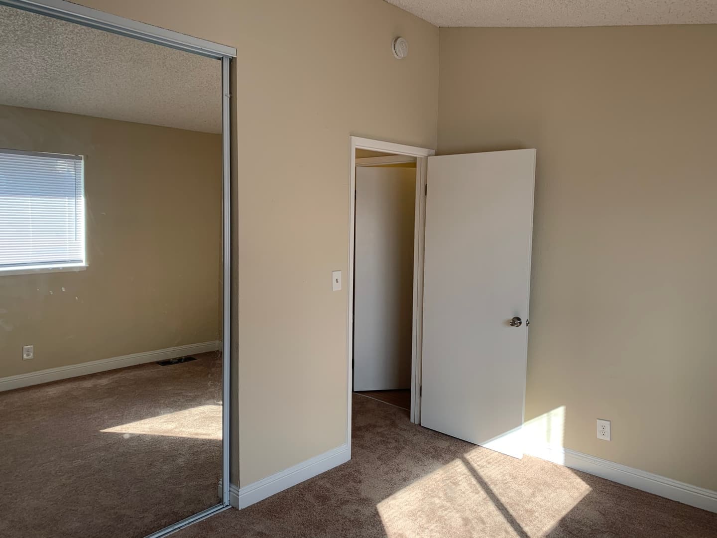 Antioch Condo: 8 Madrid Ln