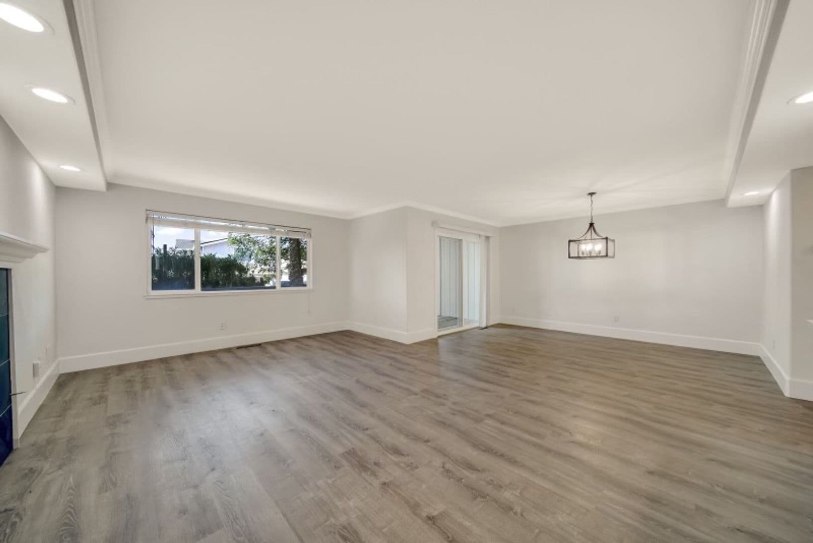 Discovery Bay Townhome: 905 Lido Circle