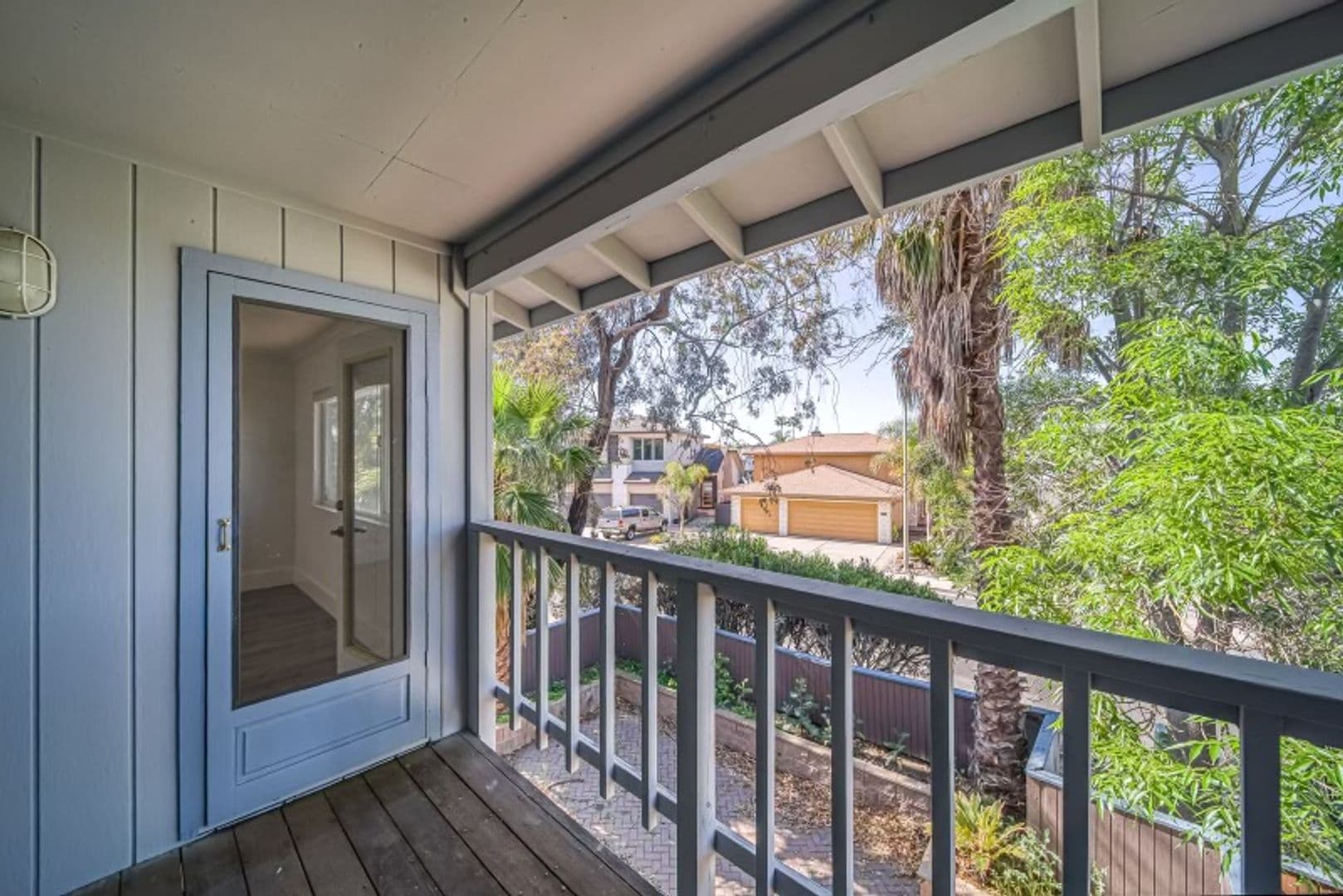 Discovery Bay Townhome: 905 Lido Circle