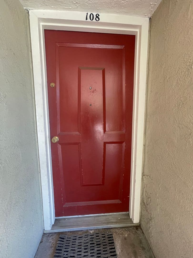 Concord House: 1651 Detroit Ave Unit 108