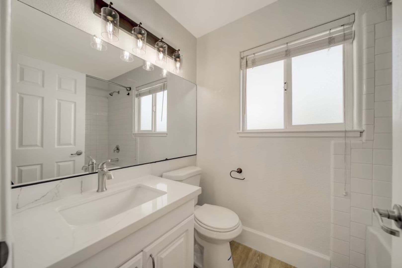 Discovery Bay Townhome: 905 Lido Circle
