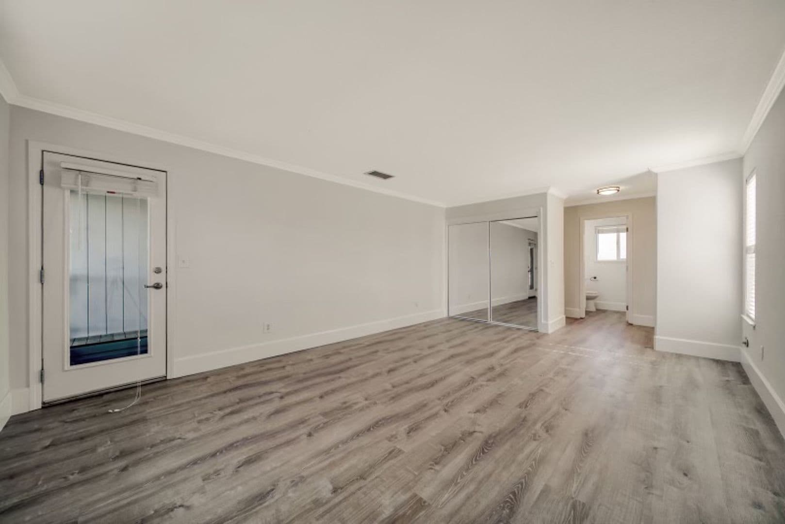 Discovery Bay Townhome: 905 Lido Circle