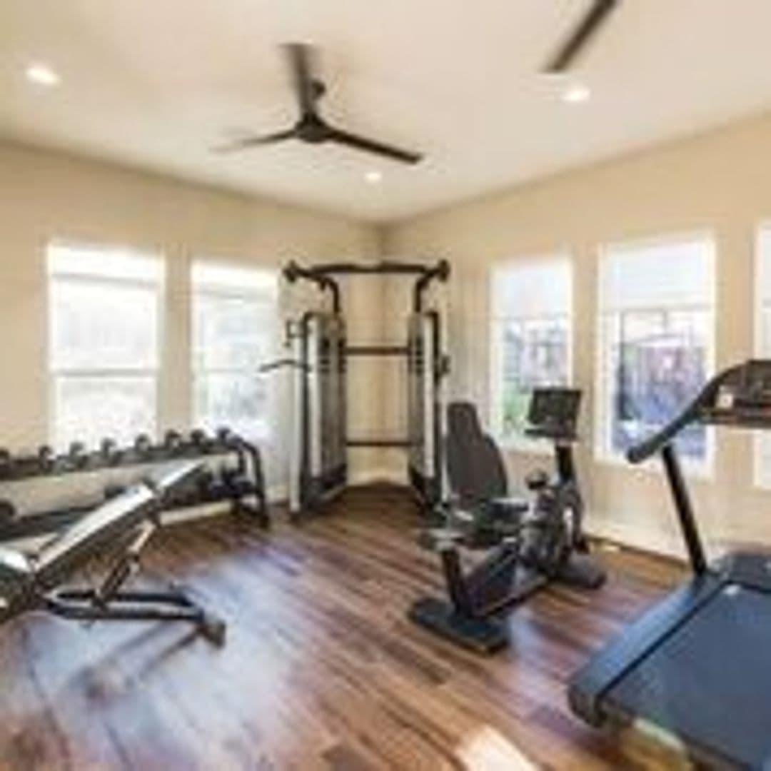 Calabasas Apartment: 4240 Las Virgenes Rd