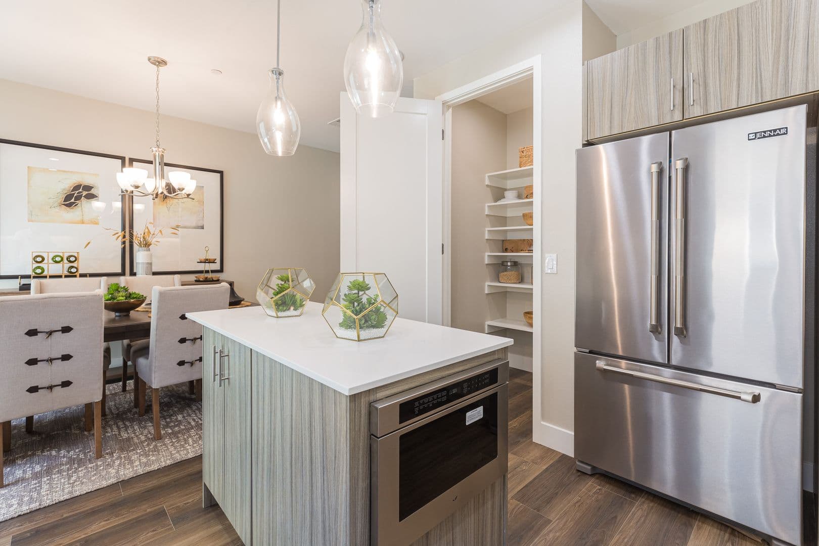 Calabasas Apartment: 4240 Las Virgenes Rd