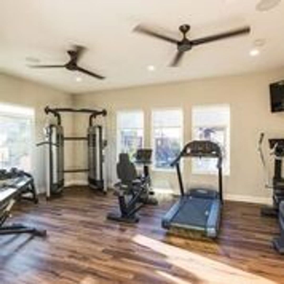Calabasas Apartment: 4240 Las Virgenes Rd