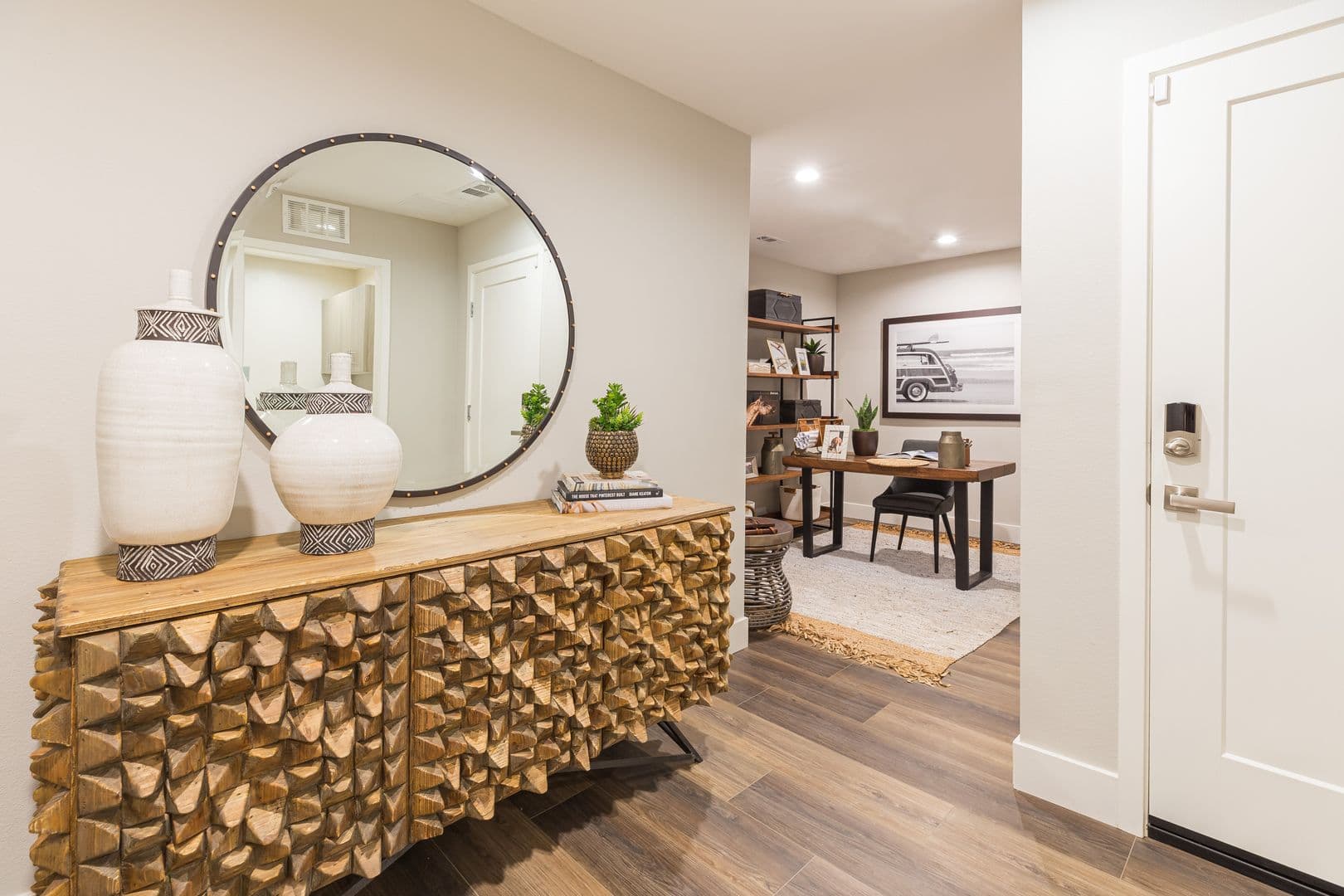 Calabasas Apartment: 4240 Las Virgenes Rd