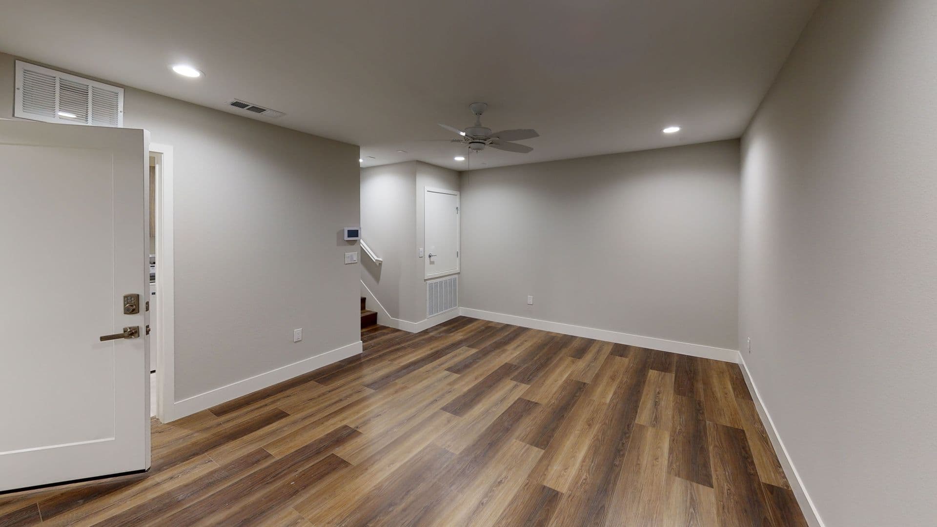 Calabasas Apartment: 4240 Las Virgenes Rd