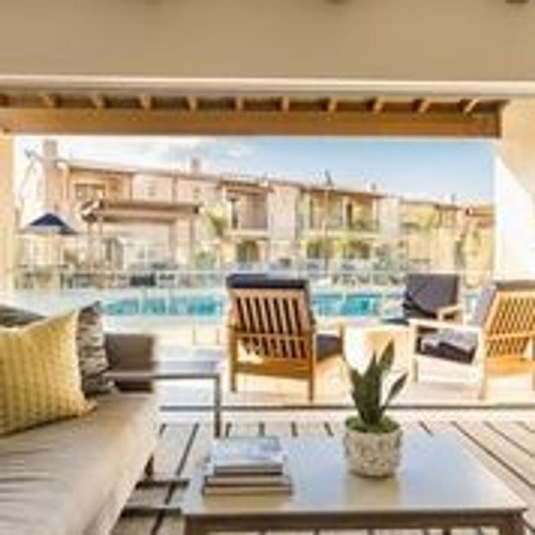 Calabasas Apartment: 4240 Las Virgenes Rd