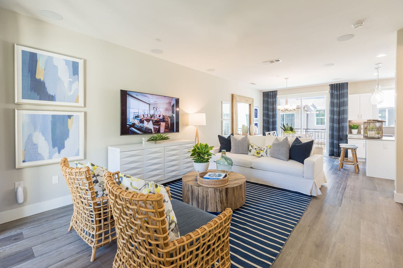 Calabasas Apartment: 4240 Las Virgenes Rd