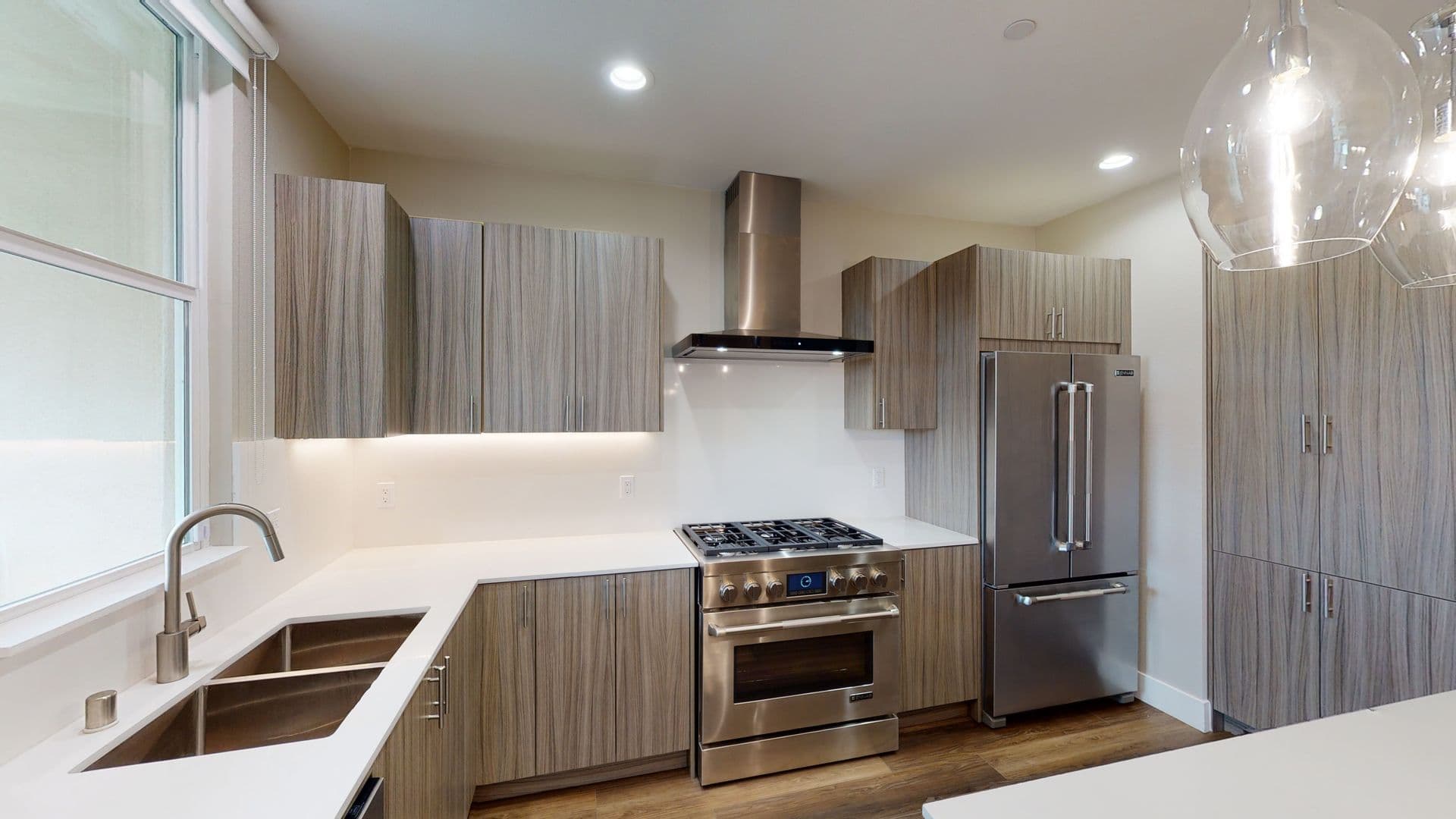 Calabasas Apartment: 4240 Las Virgenes Rd
