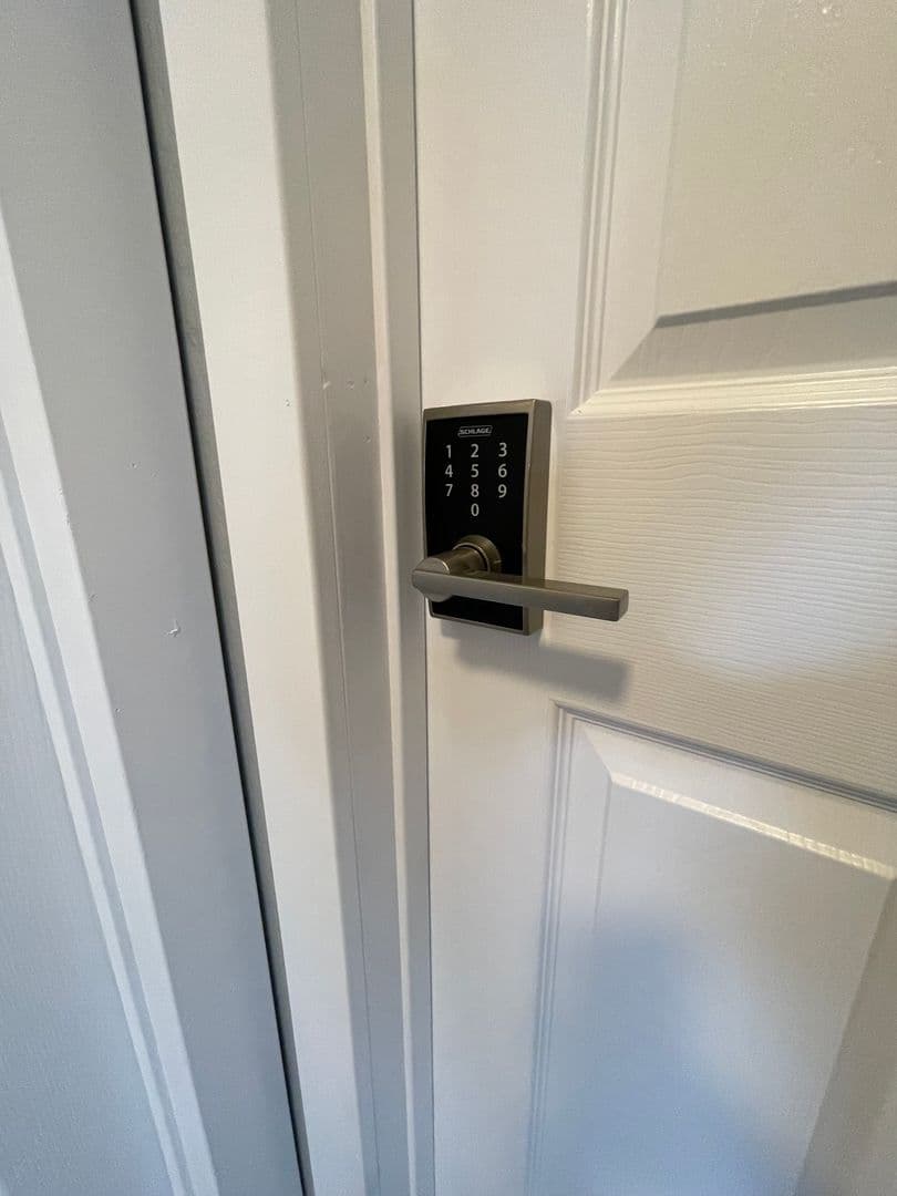 Greeley Apartment: 2122 10th Ave.