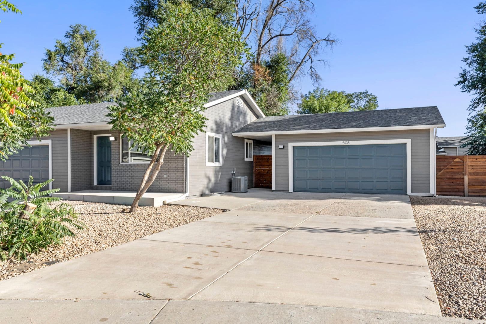 Evans Apartment: 508 King Ct