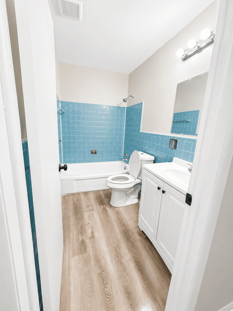 Detroit Apartment: 20551-20555 Lahser Rd