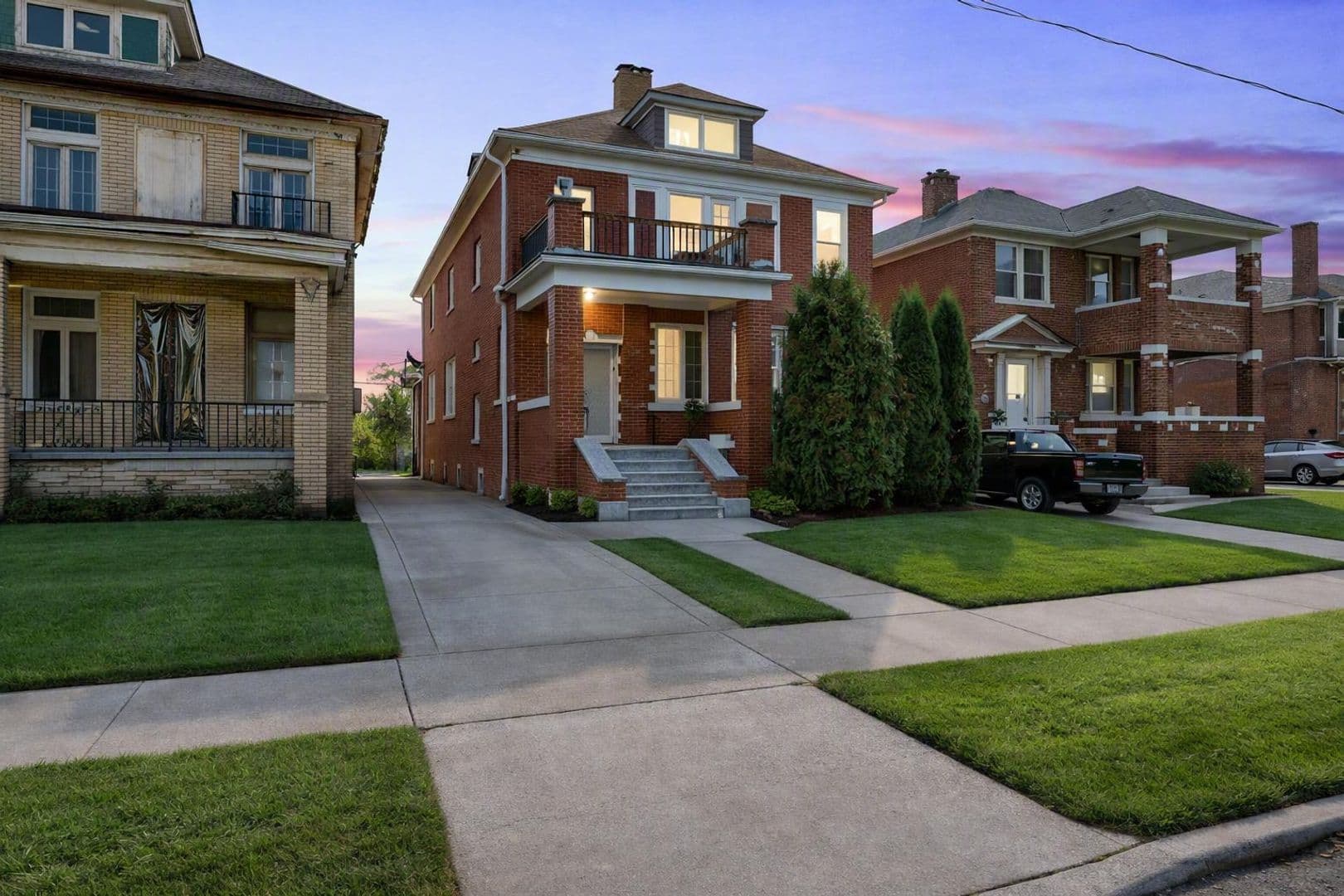 Detroit Multiplex: 2015-2017 Gladstone
