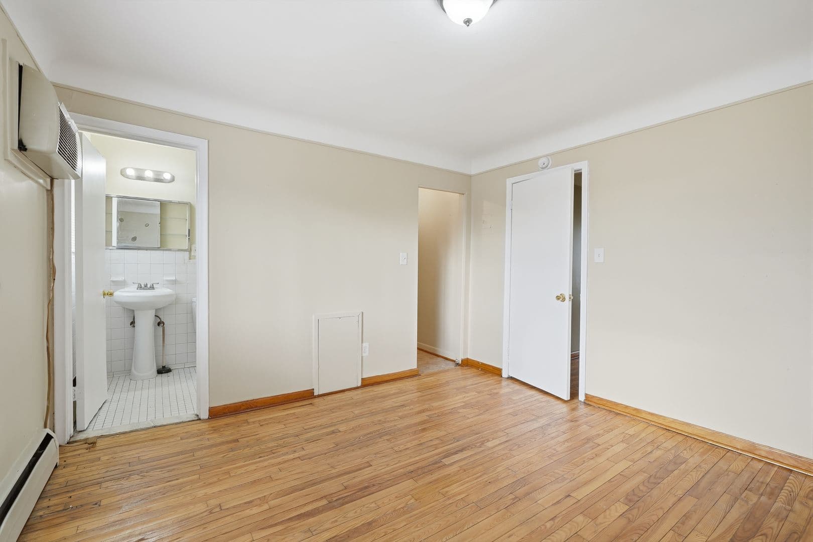 Detroit Apartment: 14811-14835 Greenfield