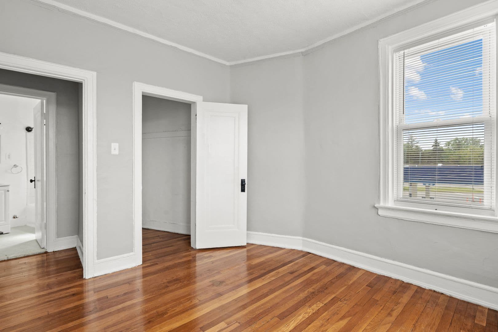 Detroit Apartment: 1291 W State Fair