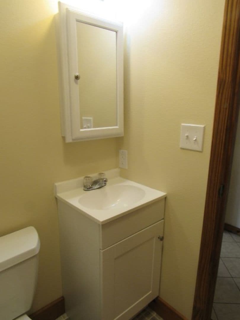 Sylva Apartment: 105 East Sylva Circle