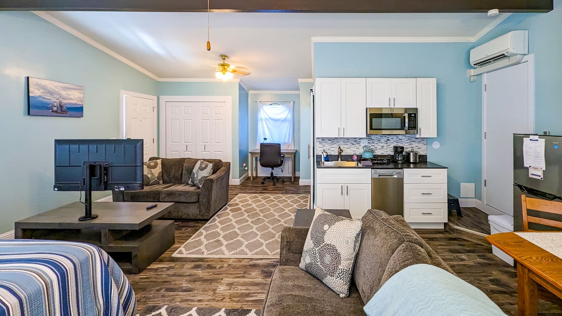 Port Angeles Apartment: 918 S G St