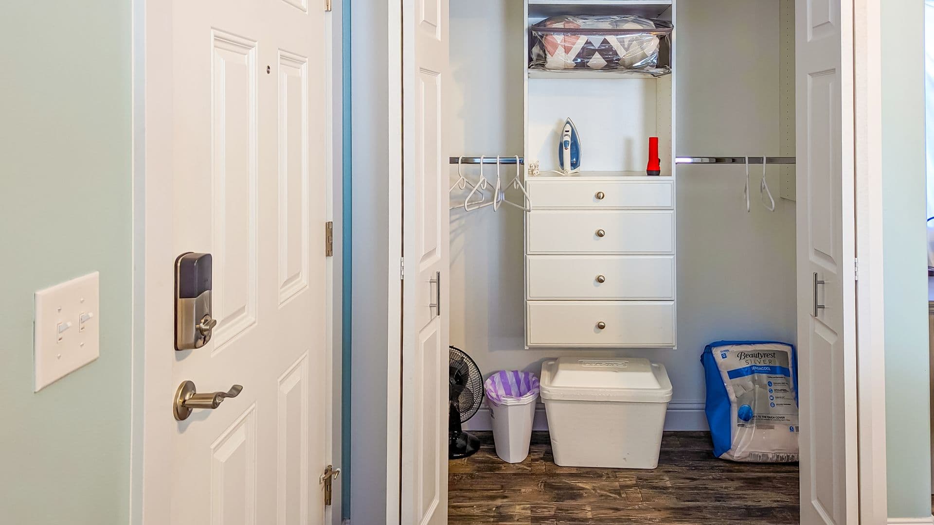 Port Angeles Apartment: 918 S G St