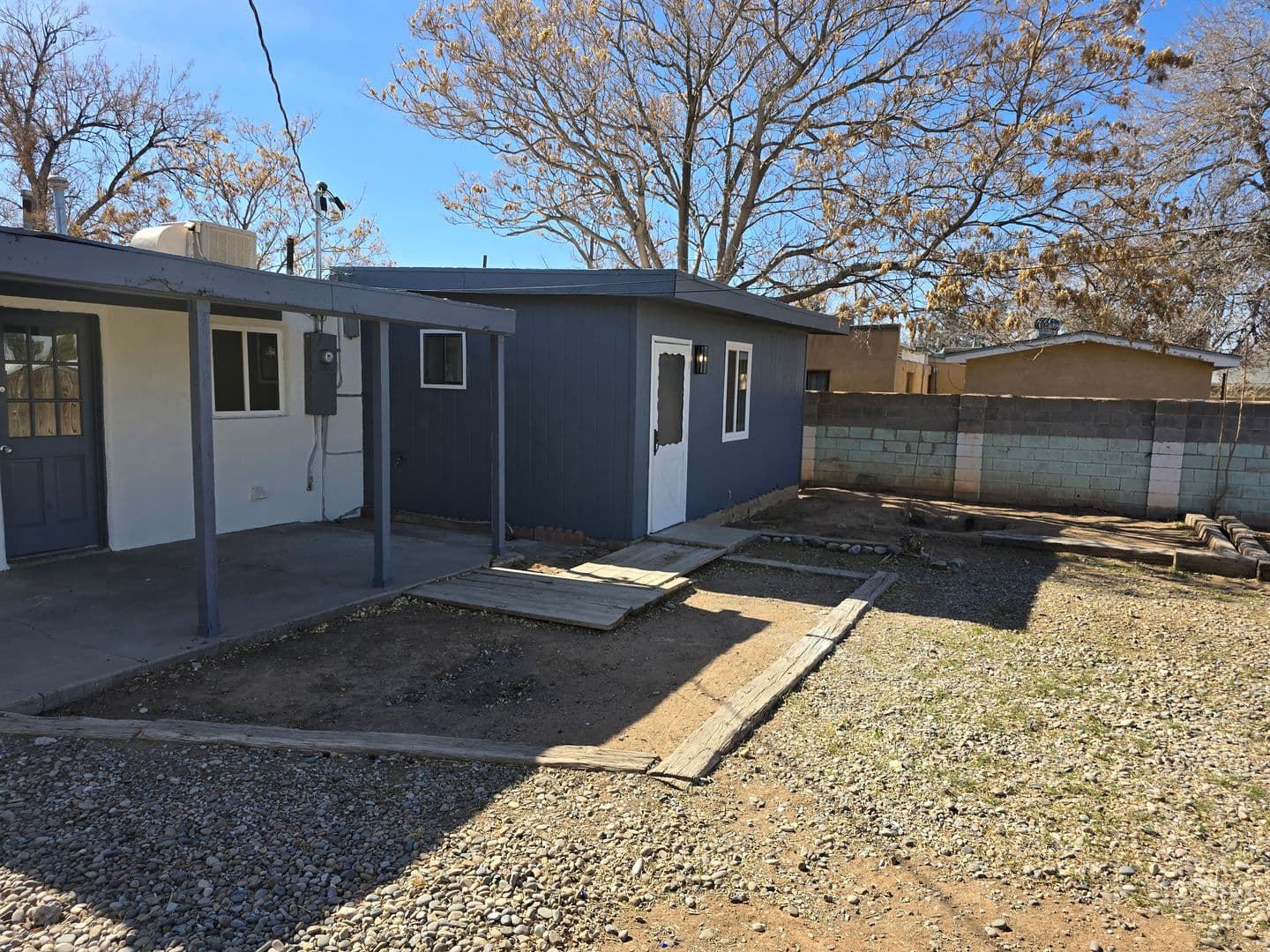 Albuquerque House: 4811 Comanche rd NE