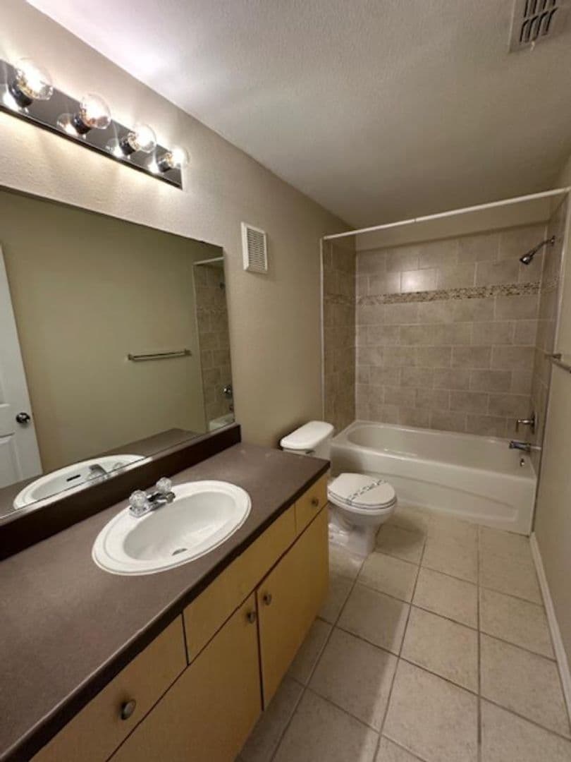 Celebration House: 727 Siena Palm Dr