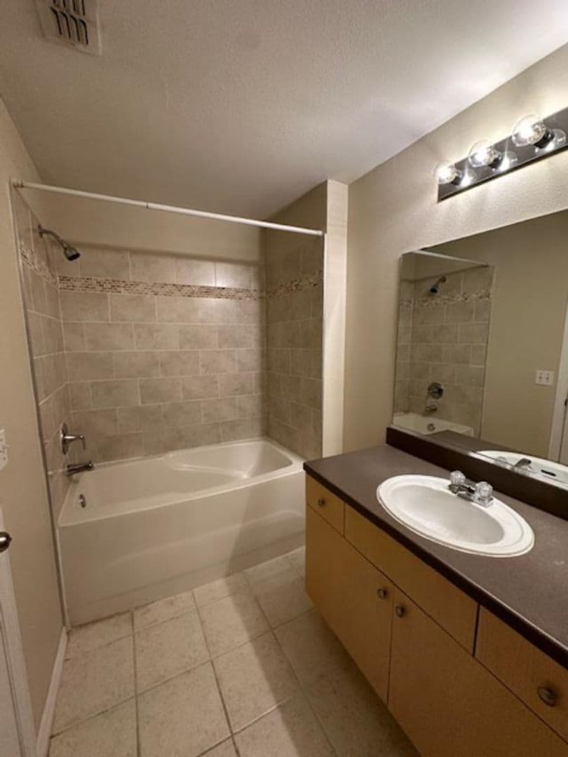 Celebration House: 727 Siena Palm Dr