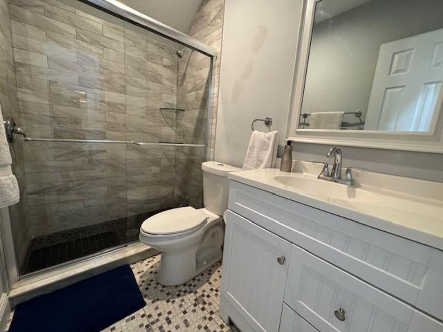Celebration House: 100 Acadia Terrace #B
