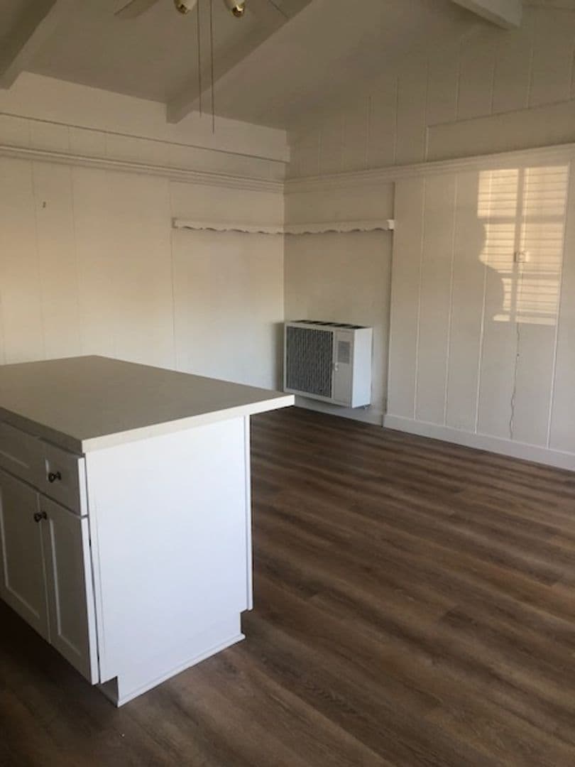 Solvang Apartment: 1624 Elm Ave