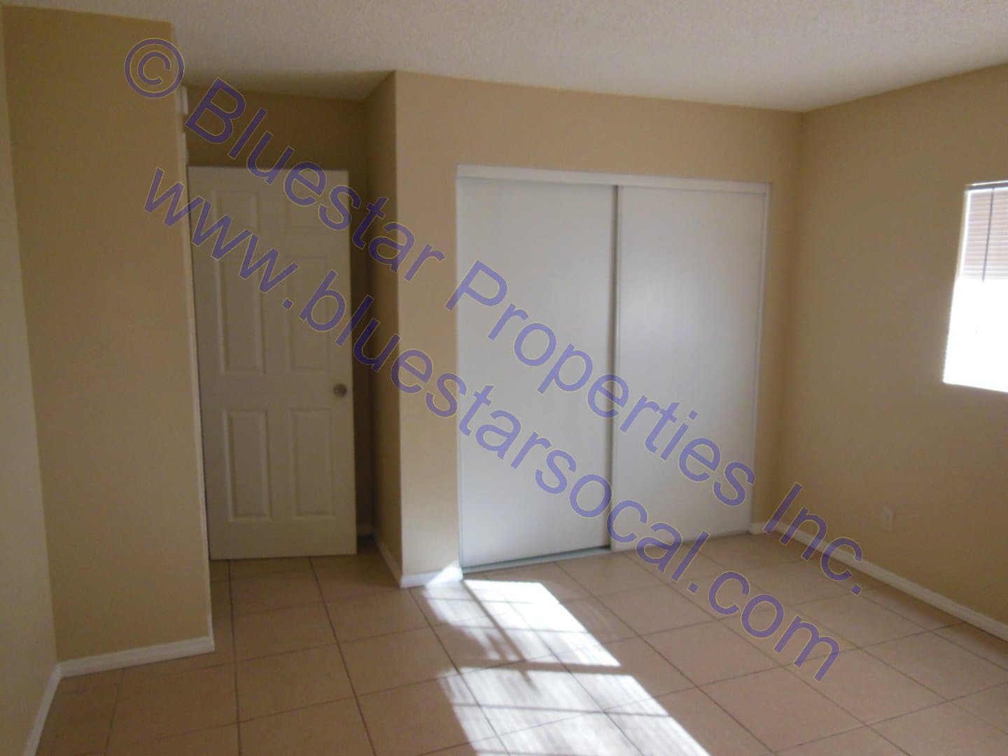 Apple Valley Apartment: 12620 Kiowa #1-3