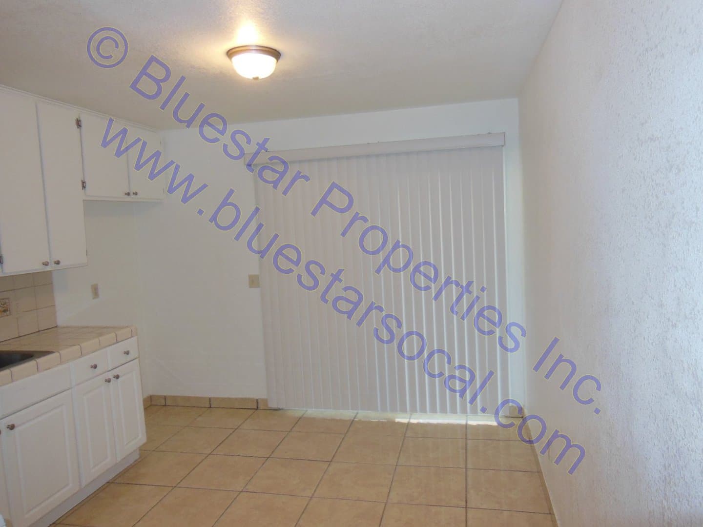 Apple Valley Apartment: 12620 Kiowa #1-3