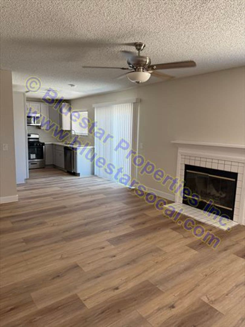 Adelanto House: 10840 Floral Street