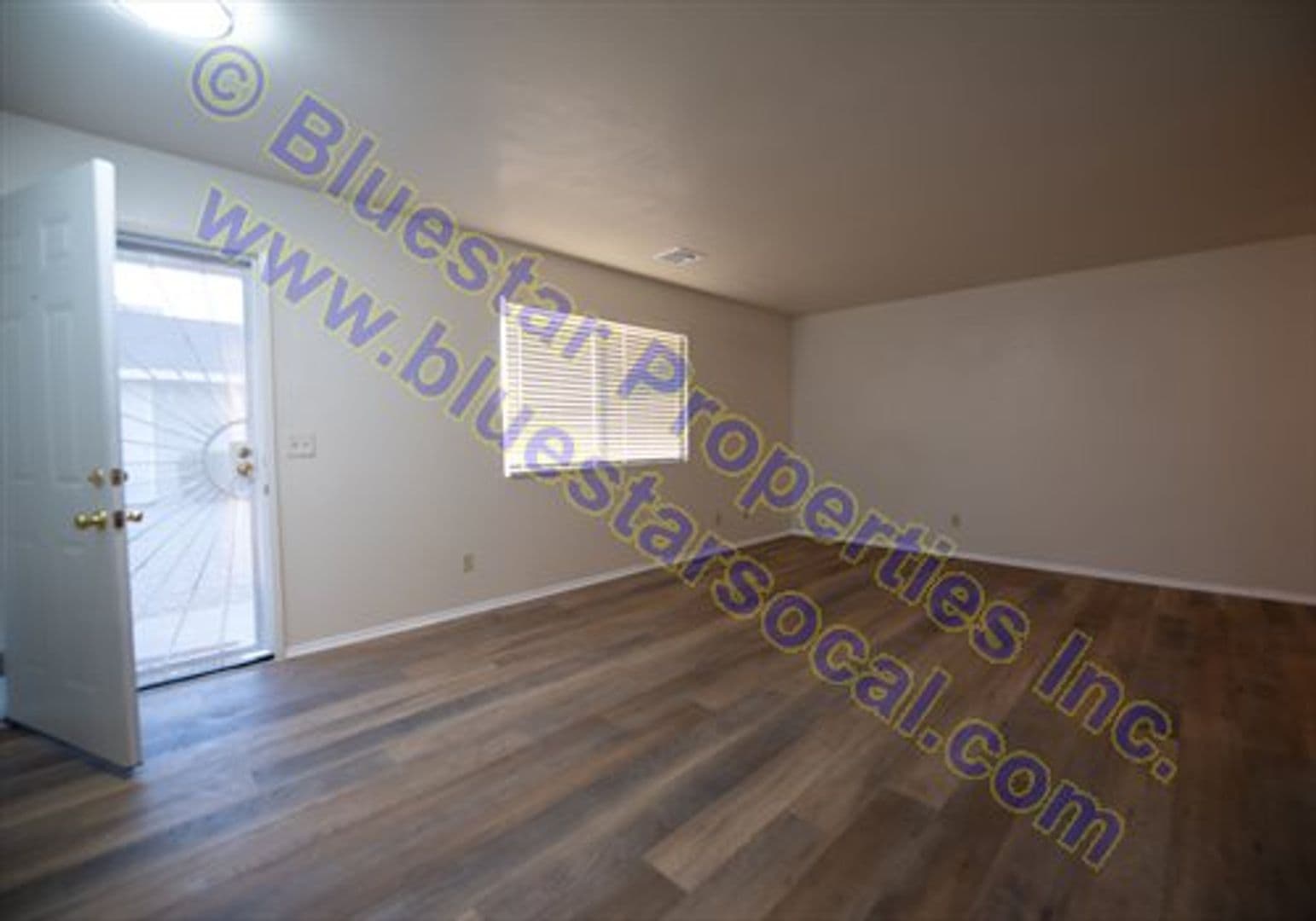 Apple Valley Apartment: 20705 Thunderbird