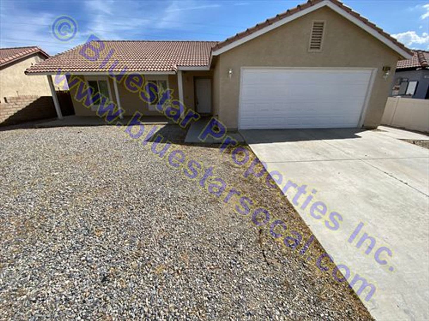 Adelanto House: 10735 Wakefield Street E