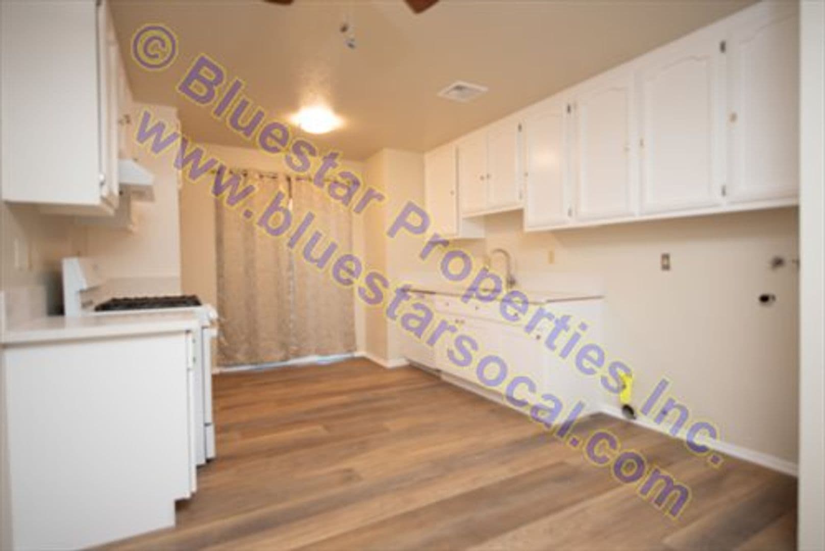 Apple Valley Apartment: 20705 Thunderbird