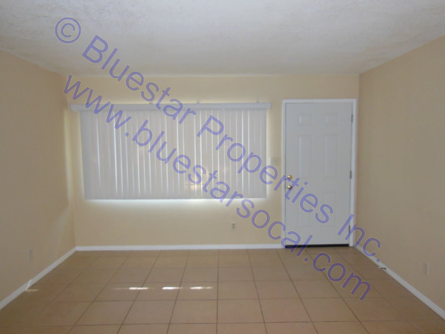 Apple Valley Apartment: 12620 Kiowa #1-3