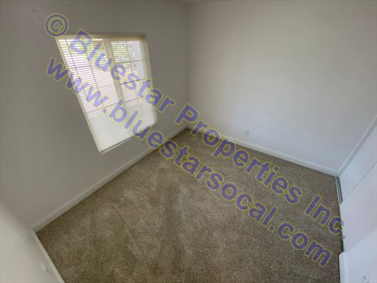 Adelanto House: 10735 Wakefield Street E